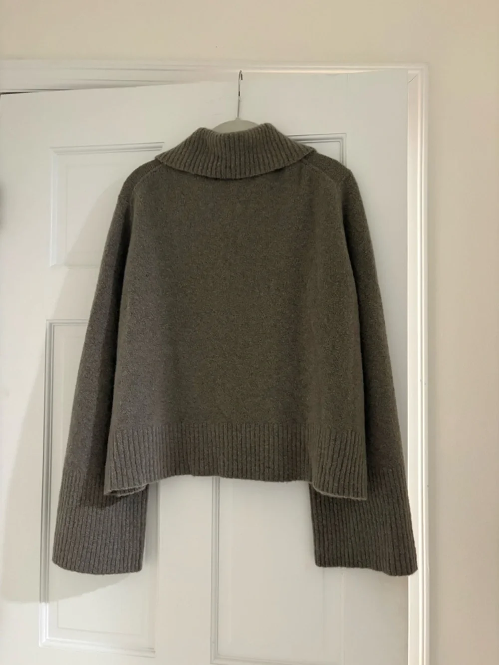 Jenni Kayne Stevie Cashmere Polo - Pewter - Size M - Picture 3 of 5